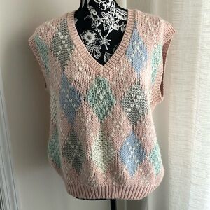 👁️3/$15 Vintage Pink and Blue V-Neck Argyle Hand Knitted Sweater Vest